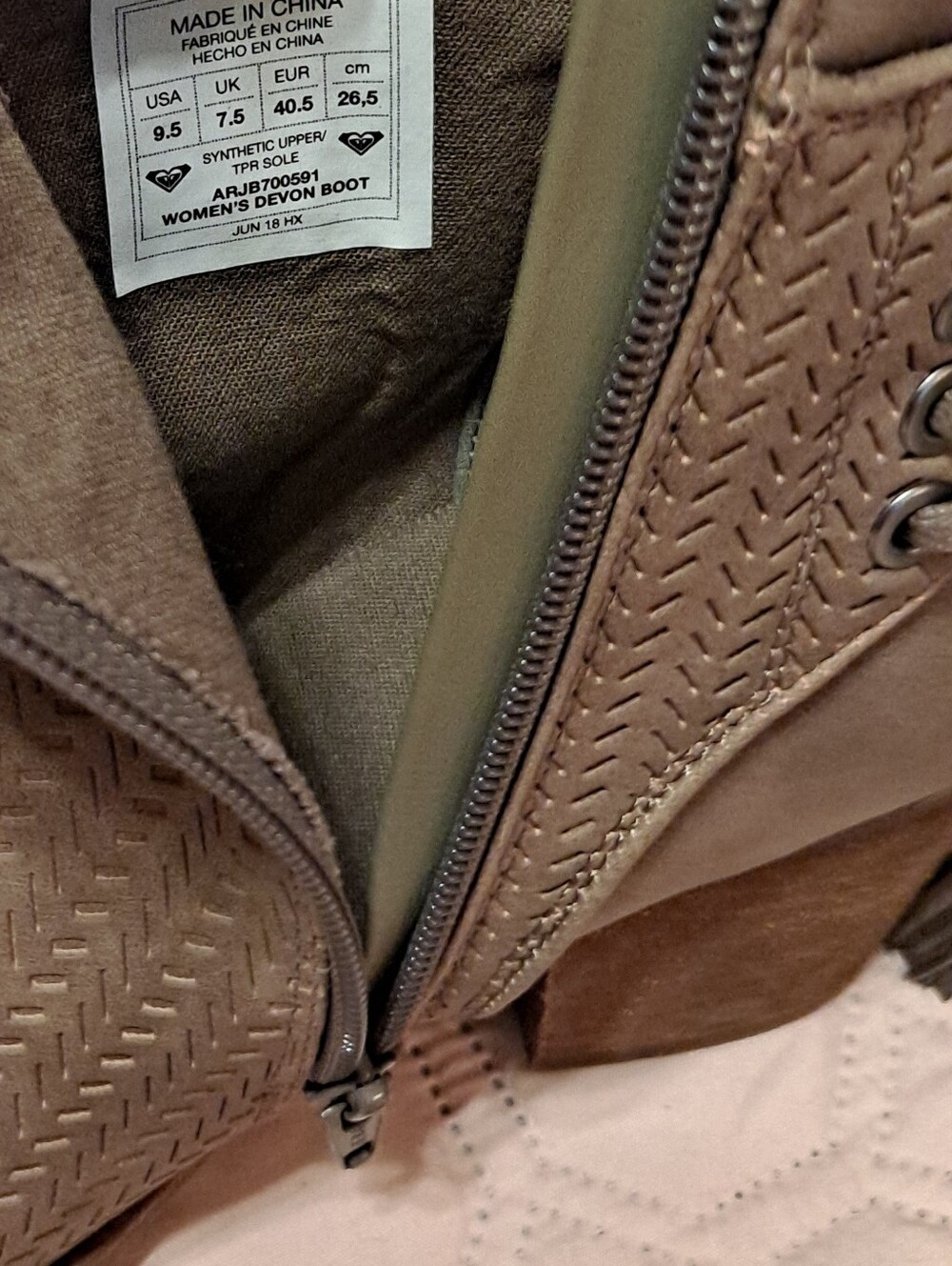 Roxy Women’s Taupe Ankle Boots - Textured Zip Booties 9.5 - Picture 5 of 6